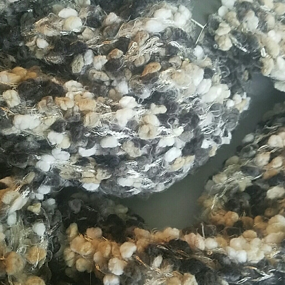 SALE FINAL. Covington Loop/Infinity Scarf - Picture 2 of 4